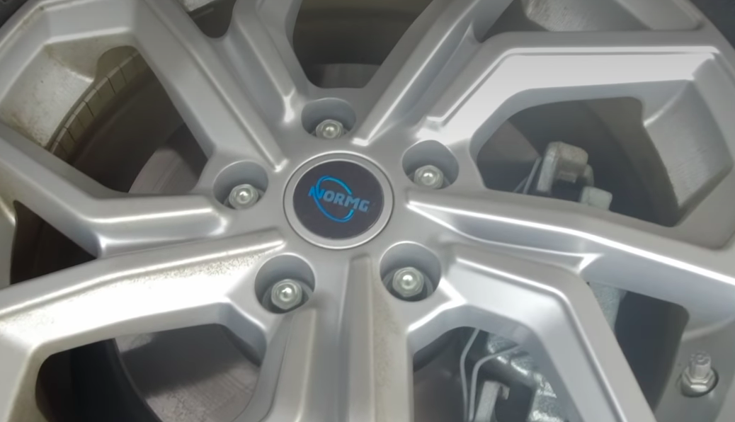 ZS EV wheels 2021-11-17 at 23.55.27.png