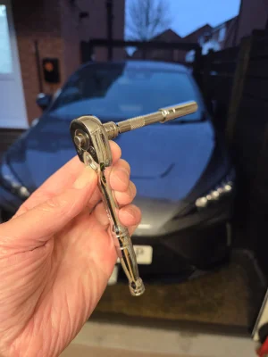 Ratchet and socket.webp Ratchet and socket.webp