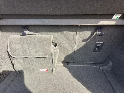 Hooks in boot SML.webp