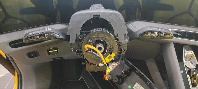 Cyberster Yoke stuur 4.webp