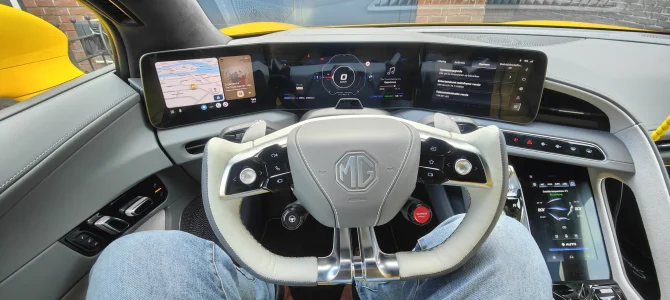 Cyberster Yoke stuur 9.webp